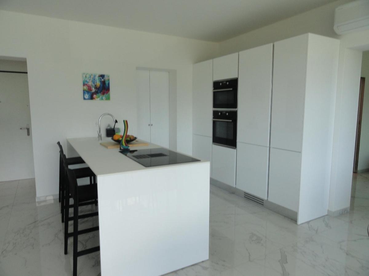 Appartamento Incantevole Con Vista Lago Strepitosa Orselina ภายนอก รูปภาพ